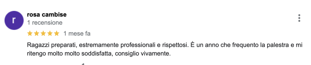 Schermata con recensioni positive dei membri di Health Training Coach, evidenziando l'efficacia del personal training e l'alta soddisfazione dei clienti